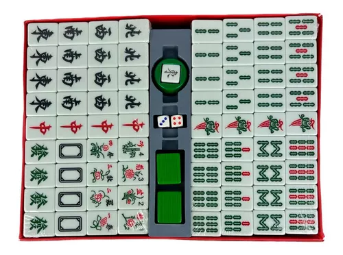 Jogo Mahjong, de origem chinesa; com peças acondicionad