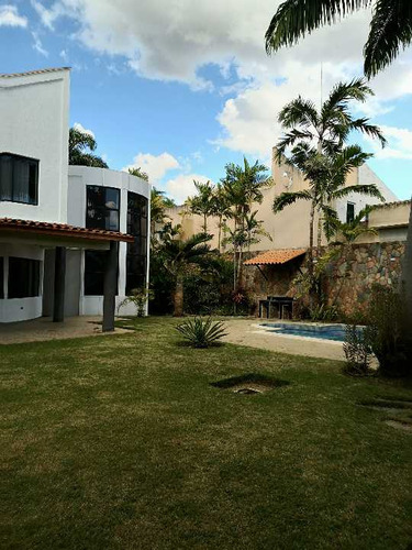  En Venta Exclusiva  Casa Guataparo Country Club