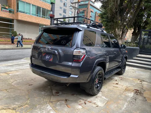 Toyota 4Runner SR5