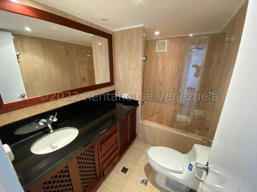 Apartamento En Venta En Altamira Caracas