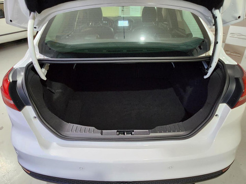 Ford Focus 2.0 Titanium Plus Sedan 16v Flex 4p Powershift