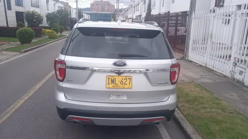 Ford Explorer 3.5 Xlt