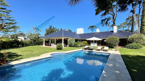 Barrio Golf - Arq Raul Clerc