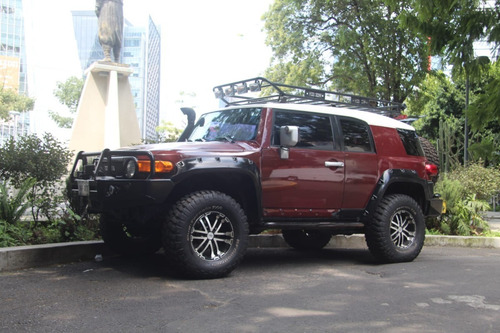 Imagen 4 de 12 de Toyota Fj Cruiser 4x4