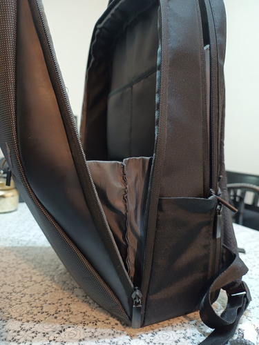 Mochila De Viaje Lenovo Thinkpad Professional Negro Liso (Usado)