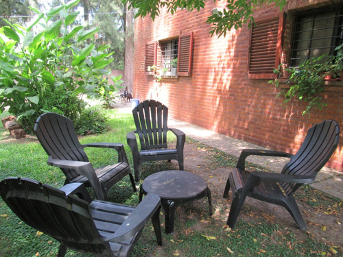 Casa Con Quincho Y Piscina, 3 Dormitorios Zona Km 50 Pilar, Barrio Abierto La Esmeralda