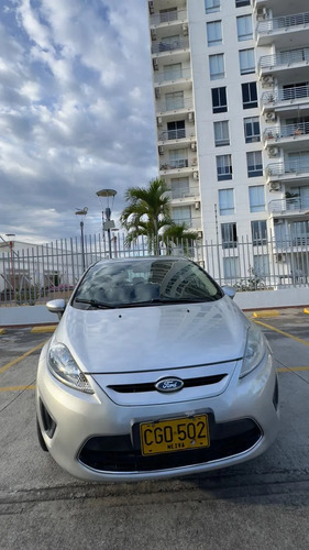 Ford Fiesta 1.6 Hatchback Mecánica