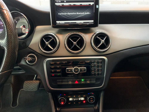 Mercedes-Benz Classe GLA 1.6 Vision Turbo Flex 5p
