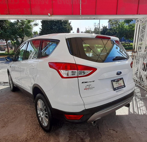 Imagen 8 de 15 de Ford Escape 2016