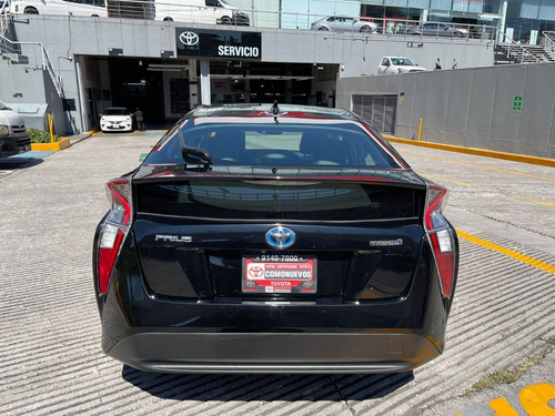 Imagen 3 de 12 de Toyota Prius Premium Modelo 2017
