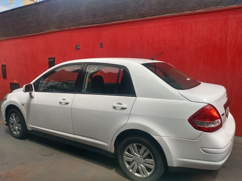 Nissan Tida 1.8 Flex - 10/11