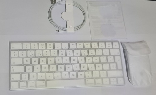 Imagen 4 de 4 de Teclado Apple Magic Keyboard A1644 + Magic Mouse 2 A1657