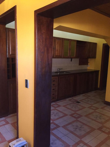 Imagen 8 de 23 de Inmobiliaria Comodoro - Casa De 3 Dormitorios, 2 Baños Pefeto Estado Y Mb Ubiaciómc