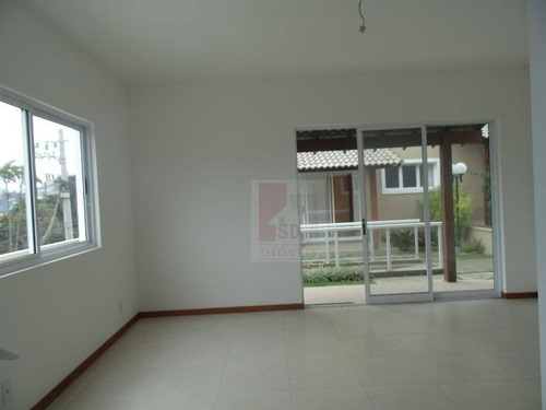 Casa Com 2 Dormitórios À Venda, 105 M² Por R$ 395.000,00 - Fazendinha - Teresópolis/rj - Ca0161