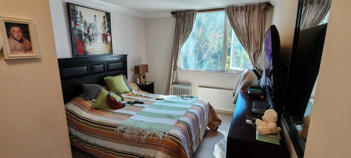 Vende Dpto 4 Dormitorios 3 Baños Andalue (90148)