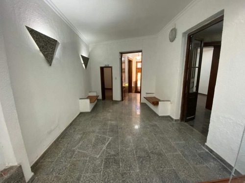 Imagen 3 de 7 de Clinica En Nueva Cordoba Cerca De Patio Olmos Local En Venta