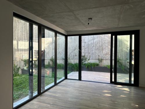 Aivi I - Parque Leloir : Duplex 3 Ambientes + Jardin