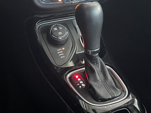 Imagem 14 de 15 de Compass 2.0 16v Diesel Limited 4x4 Automático