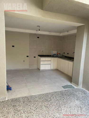 Imagen 9 de 30 de Retasado!! Leopoldo Marechal 1100 Ph 3amb. A Nuevo. 2 Plantas. Patio Cub. Terraza. Quincho. S/ Expensas.