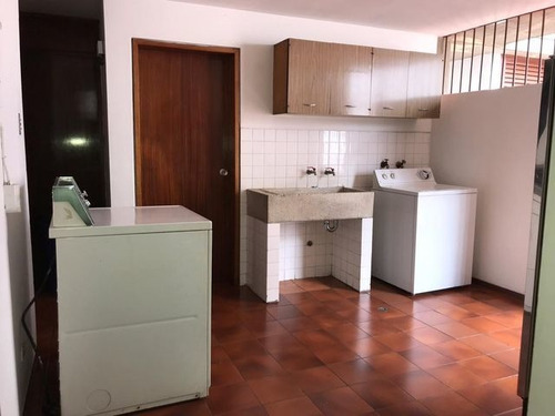 Imagen 3 de 15 de Casa En Venta En Prados Del Este 22-2115 Caro Fermoso 0424-2083128