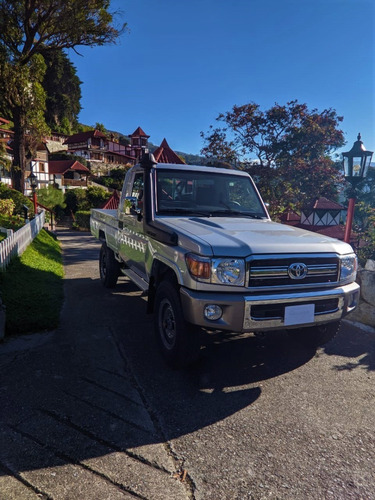 Imagen 2 de 8 de Toyota Pick Up
