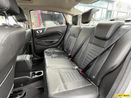Ford Fiesta Titanium 1.6cc AT AA 4X2