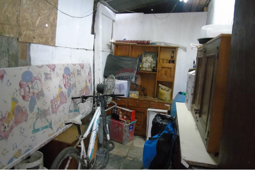 Hogar Ideal En Peñaflor: 3d/1b Y Amplio Terreno