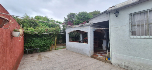 Casa Calle Becquer, Sayago, 3 Dorm2 Baños, Jardín Y Fondo