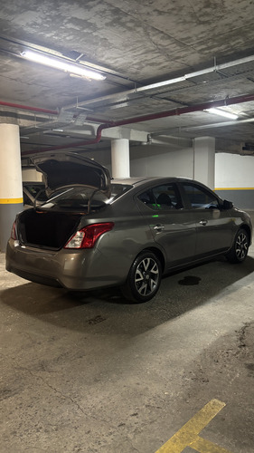 Nissan Versa 1.6 Exclusive At