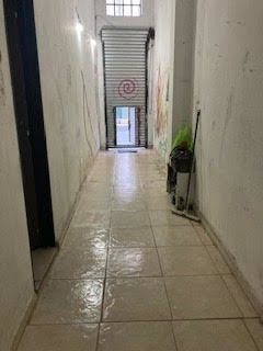 Imagen 2 de 4 de Local Comercial- Alquila