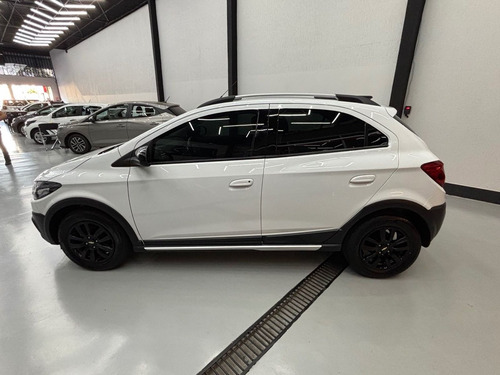 Chevrolet Onix HATCH ACTIV 1.4 8V Flex 5P Aut.