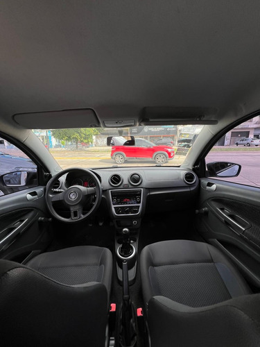 Volkswagen Voyage 1.6 Comfortline 101cv