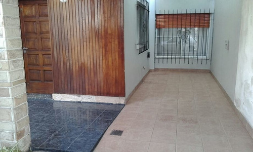 Imagen 3 de 14 de Casa En Venta En Moron Sur