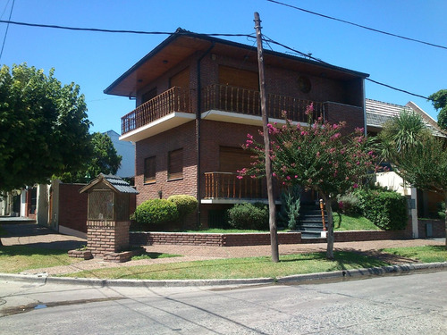 Chalet 3 Amb 180 M2 - Lote 10x20