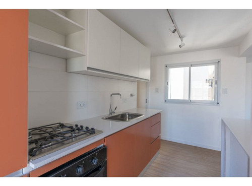 Imagen 8 de 16 de Departamento Con Vista Parcial Al Río!