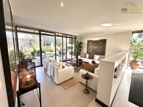 Casa En Venta De 3 Dorm. En Colina