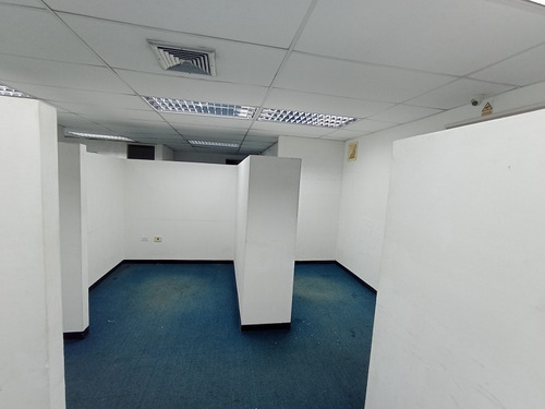 Imagen 9 de 16 de Local Comercial En Alquiler En Barcelona Cc Cristal Plaza