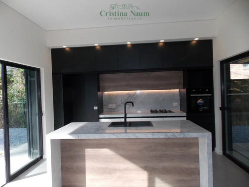 Casa A Estrenar En El Golf A 300 Metros De La Rambla