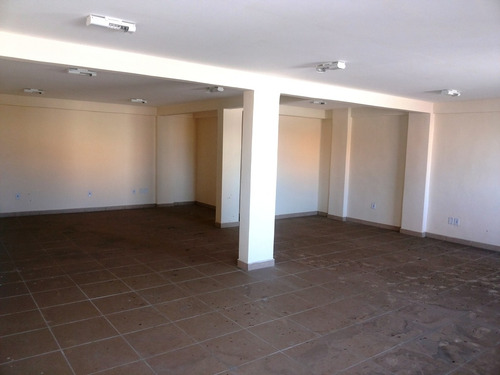 Comercial Para Aluguel, 0 Dormitórios, Centro - Macaé - 755