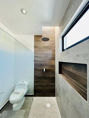 Residencia Familiar Con Excelente Plusvalia En Zakia