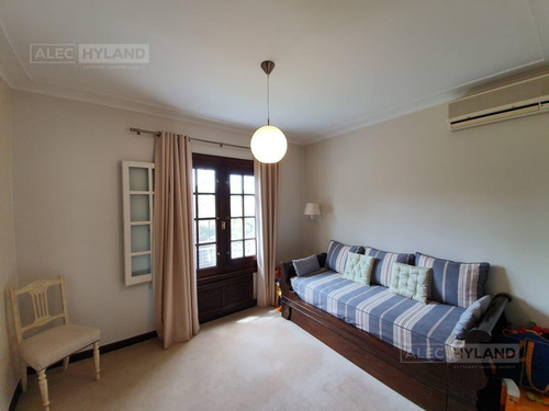 Imagen 21 de 29 de Casa 7 Ambientes En Venta - Acas.-vias/libert.