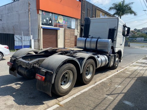 Imagem 8 de 12 de Volvo Fh 540 6x4 I-shift Ano 2014 Caminhão Cavalo Traçado