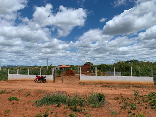 Vende Terreno Com Área De Lazer 20x50