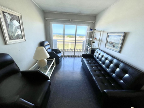 Imagen 2 de 15 de Venta Apartamento 2 Dormitorios Frente Al Mar Playa Brava
