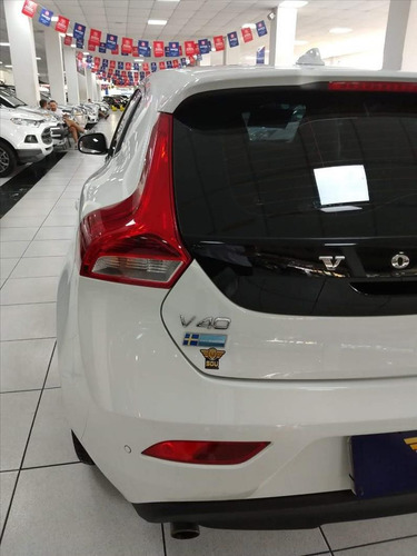 Volvo V40 2.0 T4 Turbo Gasolina 4p Automático