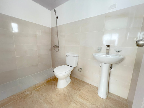 Apartamento Nuevo Con Piscina Pontezuela