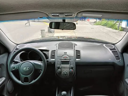 Kia Soul SOUL LX MT