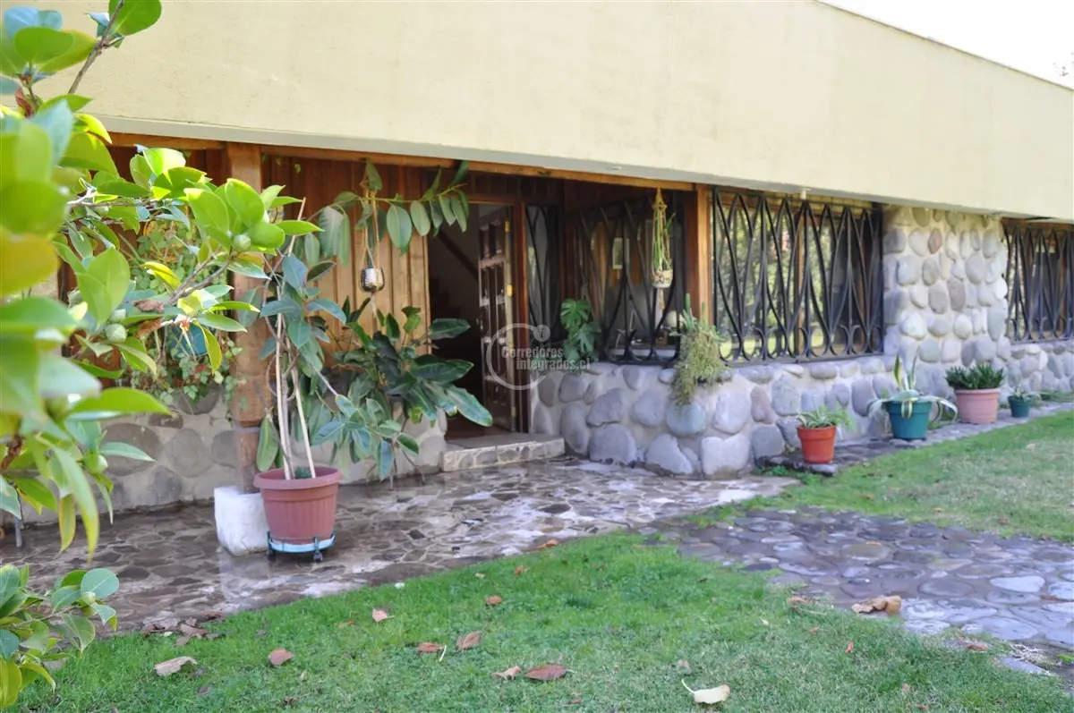 Imagen 4 de 29 de Casa En Venta De 6 Dorm. En Lo Barnechea Con Orilla Rio