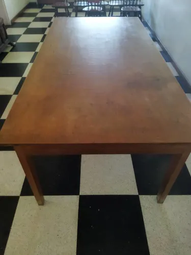 Mesa De Comedor, En Madera (Usado)