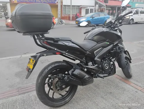 Moto Dominar D250- Modelo 2023 En Excelente Estado